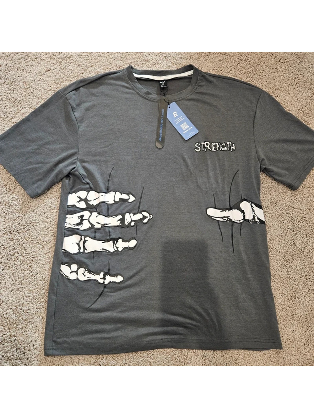 ROMWE Men’s Strength Skeleton Hands Graphic T-Shirt Gray Size M NWT
